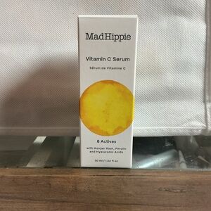 Vitamin C Serum - White and Yellow